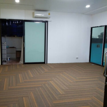 carpet tile in the light colour