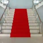 พรมแดงทางเดิน พรมแดงบันได